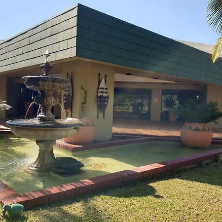 Piggs Peak Hotel Exterior photo